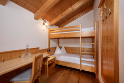 Sunnseiten Zimmer 2