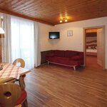 Photo of triple room with shower, WC