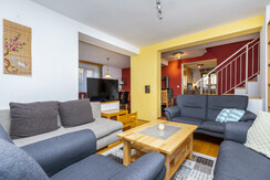 Living room - view dining room and kitchen