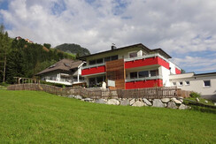 Haus im Sommer