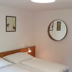 Photo of triple room with shower, WC