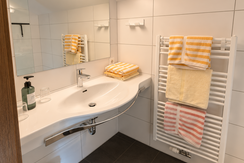 Badezimmer / Waschbecken