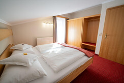 FW 1 - Schlafzimmer
