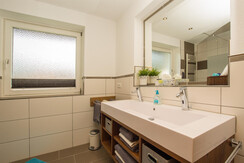 Badezimmer 1