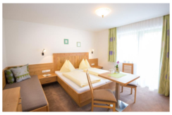 Dreibettzimmer