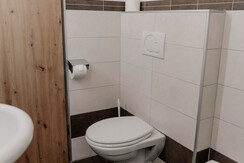 Bad und Toilette