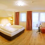 Photo of double room with shower, WC | © Hotel Bischofsmütze
