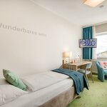 Photo of single room with shower, WC