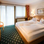 Photo of double room with shower or bath tub, WC | © Hotel Hanneshof