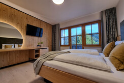 (c) Hotel Matschner