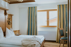 HTH_zimmer_FIN_BH_WEB_90