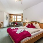 Photo of Family room, shower or bath, toilet, 1 bed room
