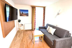 App 15 Wohnzimmer