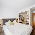 Photo of Double room, shower, toilet, short stay