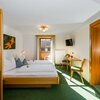 Photo of Doppelzimmer mit Dusche, WC (Langzeitrate)
