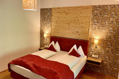 Bedroom 2 Holzofen