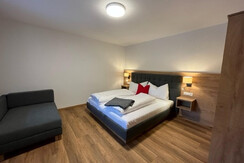 Schlafzimmer 2