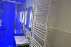 Dreibett Badezimmer