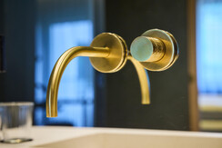hotel-noa-schladming-suite-badezimmer