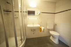 Badezimmer 2