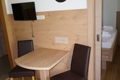 Wohnraum App N 4