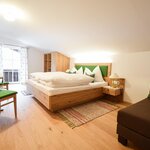 Photo of room f. 2 pers. with shower, WC,tv | © TVB Eben | Pfuner