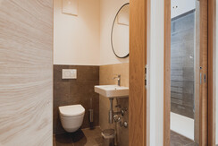 Extra Toilette