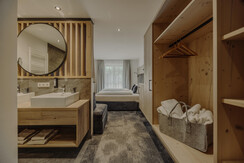 Suite Small - Resl