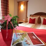 Photo of double room with shower, WC