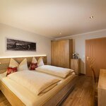 Photo of Double room, shower, toilet, 1 bed room