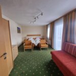 Photo of Family room, bath, toilet