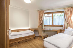 2. Schlafzimmer