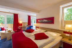 Impuls Zimmer rot blau 1