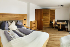 App. 2 Neu 2022