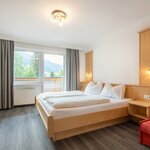 Photo of double room with shower, WC