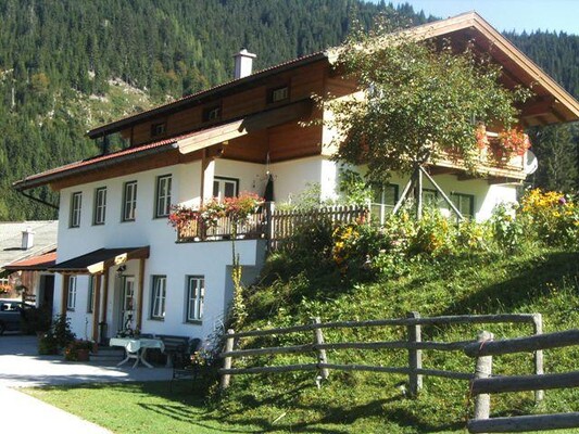 Nebenhaus (o)
