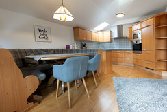 Apartment B, Küche
